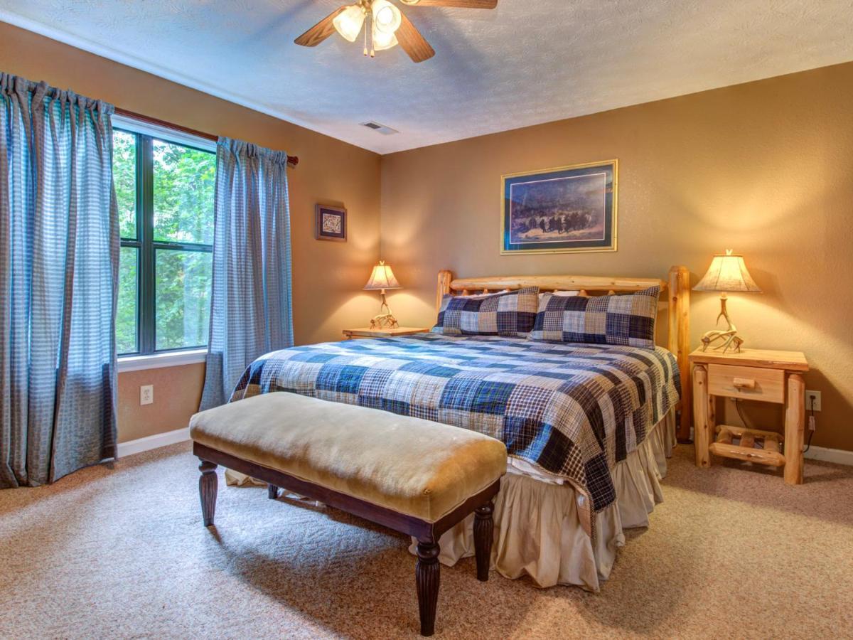 Great Expectations, 3 Bedrooms, Fireplace, Pool Table, Hot Tub, Sleeps 10ガトリンバーグ エクステリア 写真
